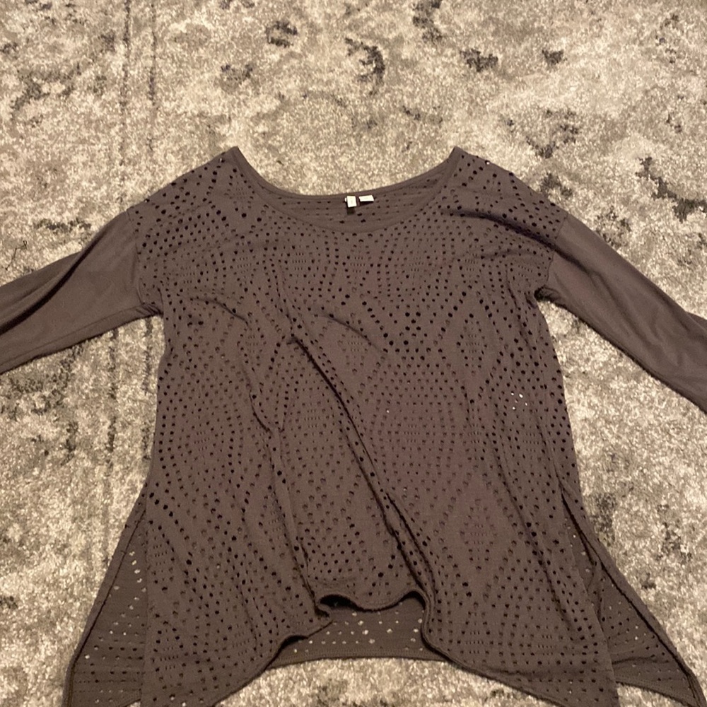 Green, long-sleeve, shirt. 65% Polyester, 35% Rayon